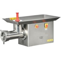 960x470x480 mm ölçülerinde, 42 numara paslanmaz kafa yapısına sahip sinir ayırıcılı endüstriyel kıyma makinesi. Geniş et yükleme tepsisi, yan tarafta sinir tahliye çıkışı ve sağlam paslanmaz çelik gövdesiyle profesyonel kasap tipi et işleme makinesi.